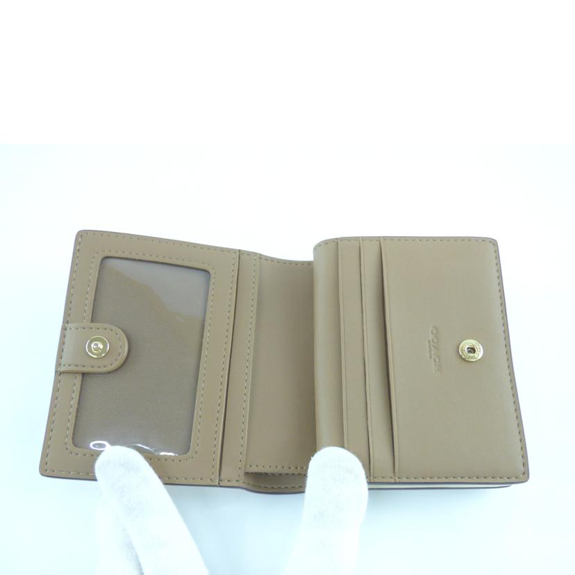 COACH ｺｰﾁ/シグネチャー／二つ折り財布／ベージュ/CW789//H24**/ABランク/64