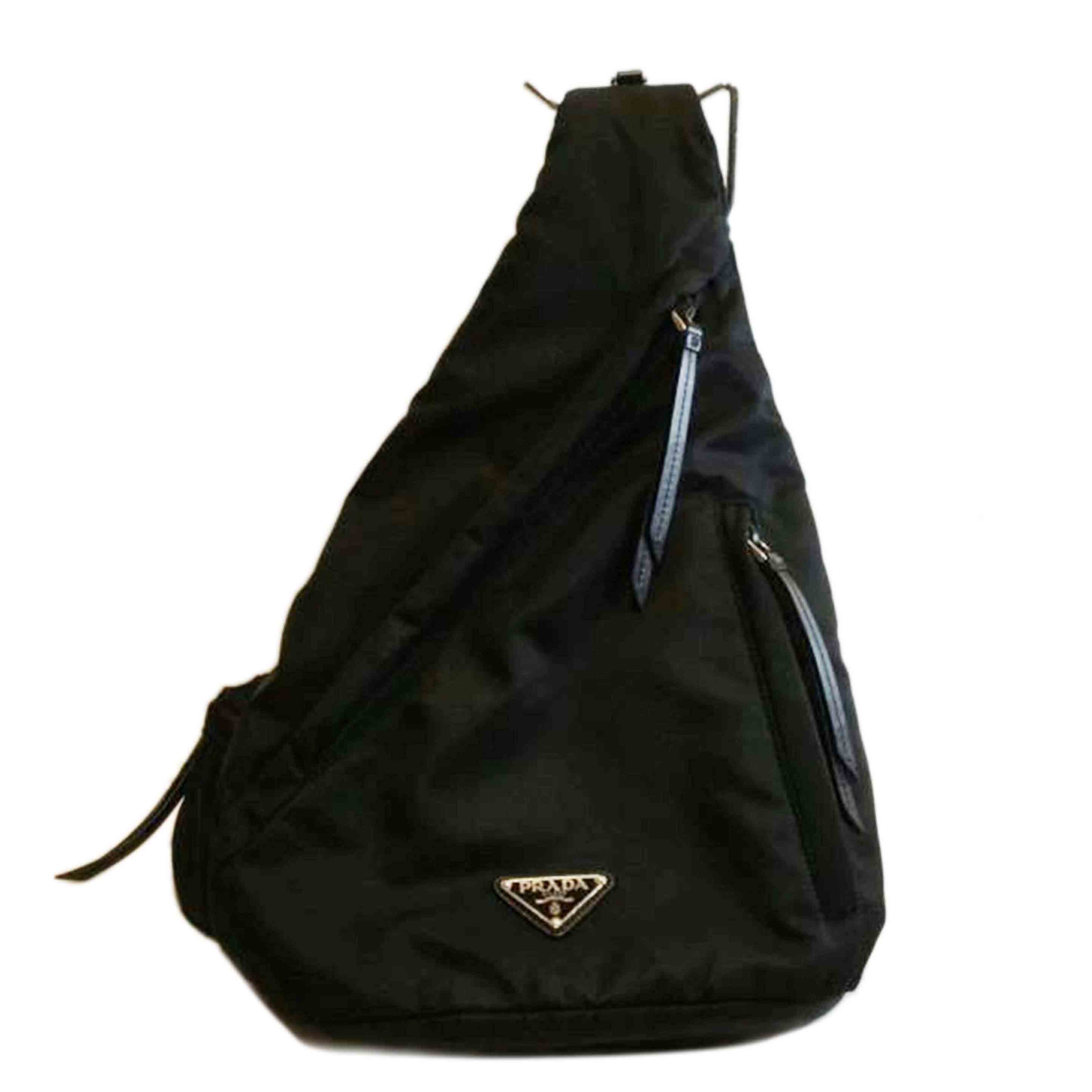 PRADA プラダ/Re－Nylon　リナイロントライアングルショルダーバッグブラック/2VZ092//SAランク/92