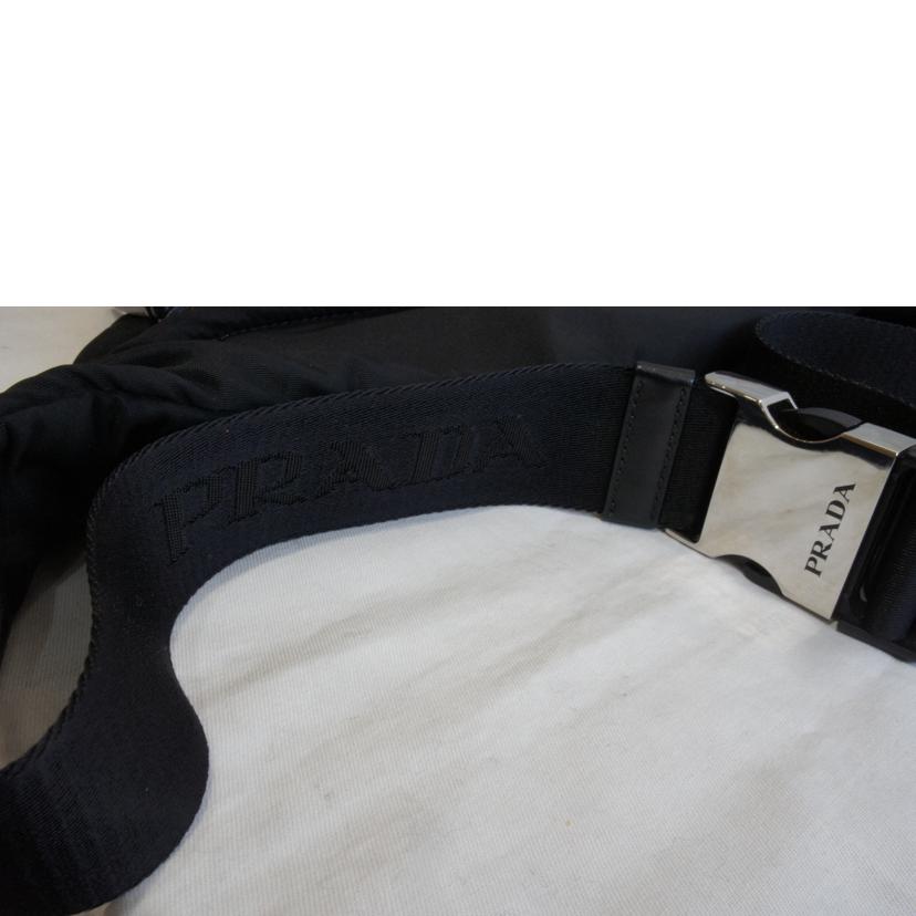 PRADA プラダ/Re－Nylon　リナイロントライアングルショルダーバッグブラック/2VZ092//SAランク/92
