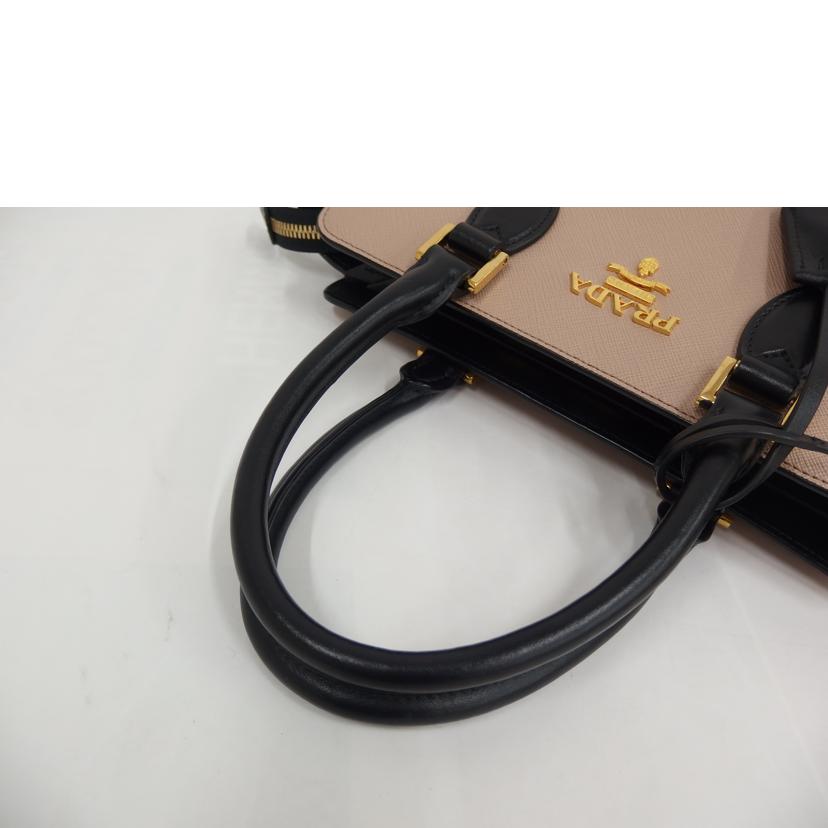PRADA ﾌﾟﾗﾀﾞ/サフィアーノ2wayハンド／スト欠品/1BA113//Aランク/82