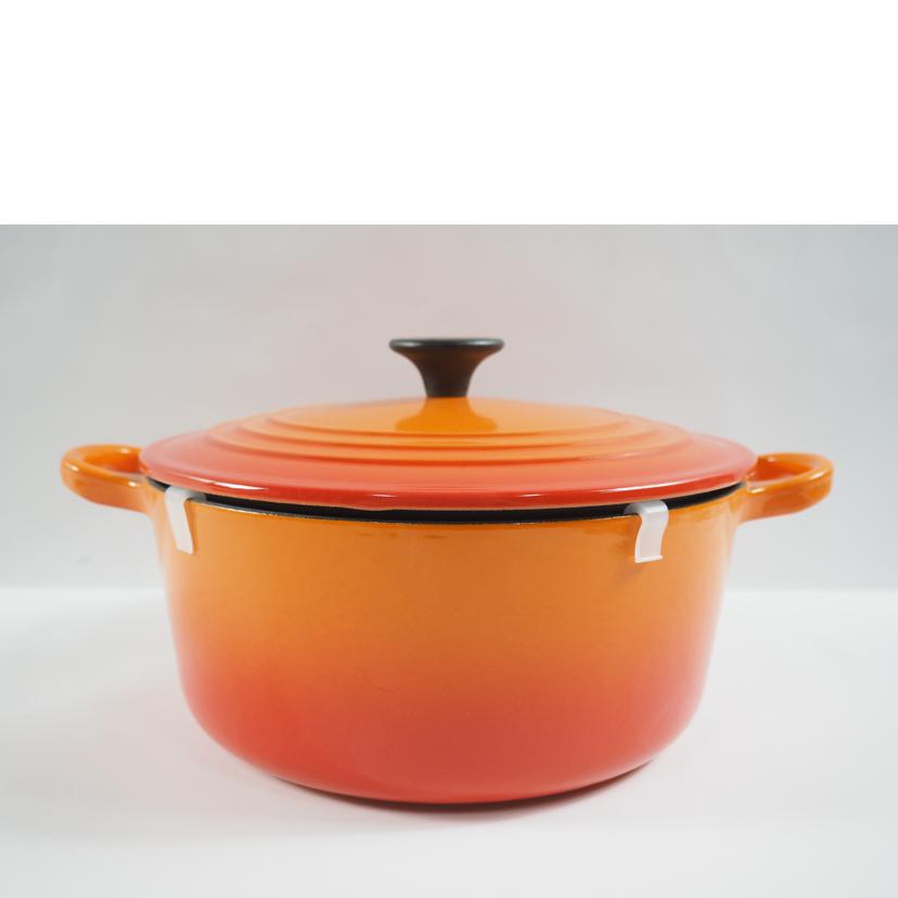 LE　CREUSET ル・クルーゼ/ココットロンド　トラディション　22cm両手鍋//SAランク/79