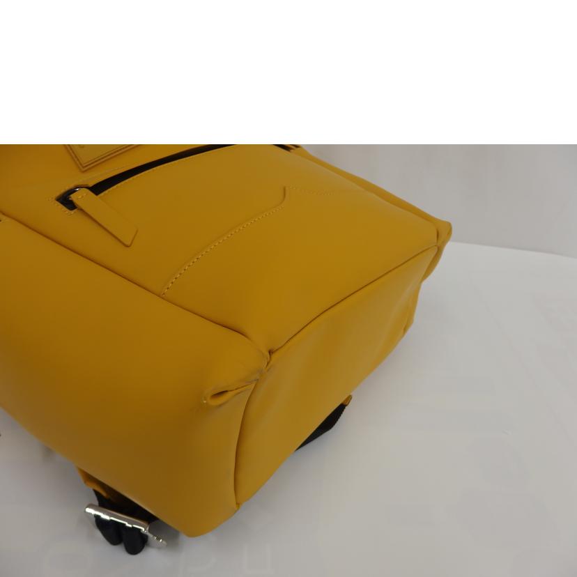 HUNTER イエロー リュック　キッズ HUNTER イエロー リュック キッズ キッズ ナイロン バックパック