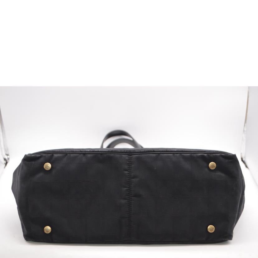 CHANEL シャネル/ニュートラベルライントートMM／ノワール/A15991//888****/Bランク/89