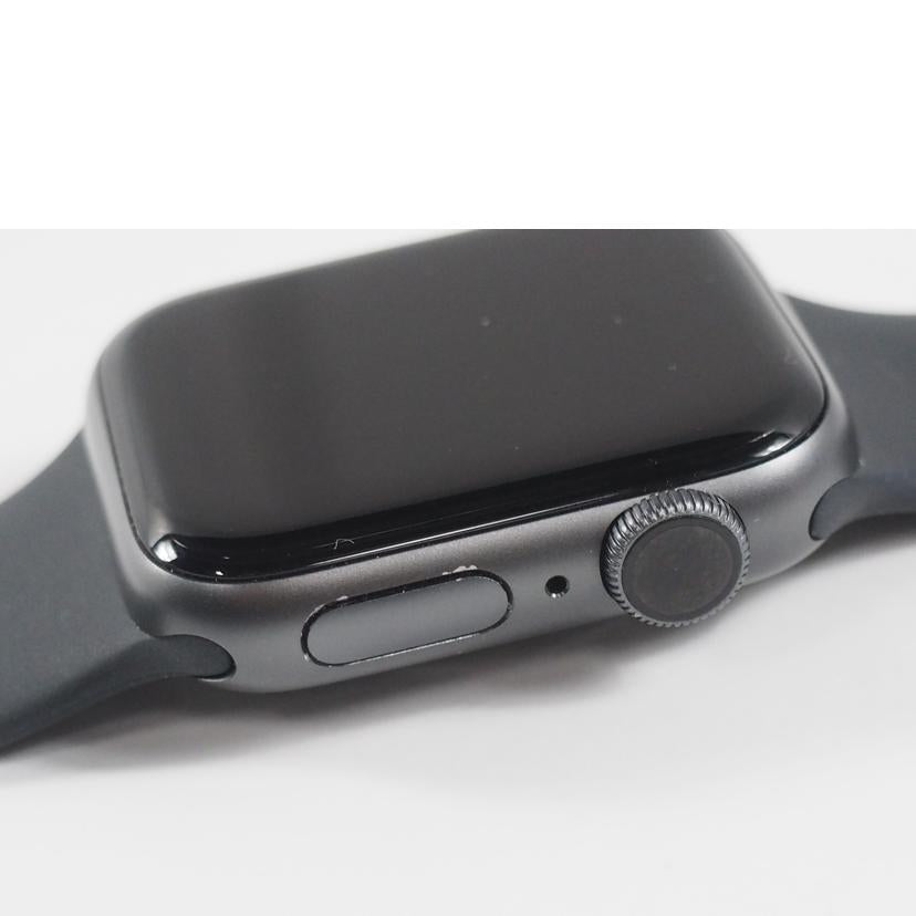 Apple アップル/Apple　Watch　Series　4　GPS　40mm　アルミニウム　/MU662J/A//FHLZ69E7KDH3/Bランク/79