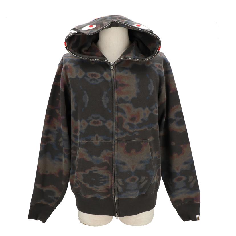 A　BATHING　APE ｱﾍﾞｲｼﾝｸﾞｴｲﾌﾟ/APEシャークパーカーカモフラ迷彩/001ZPJ301011M//Bランク/82