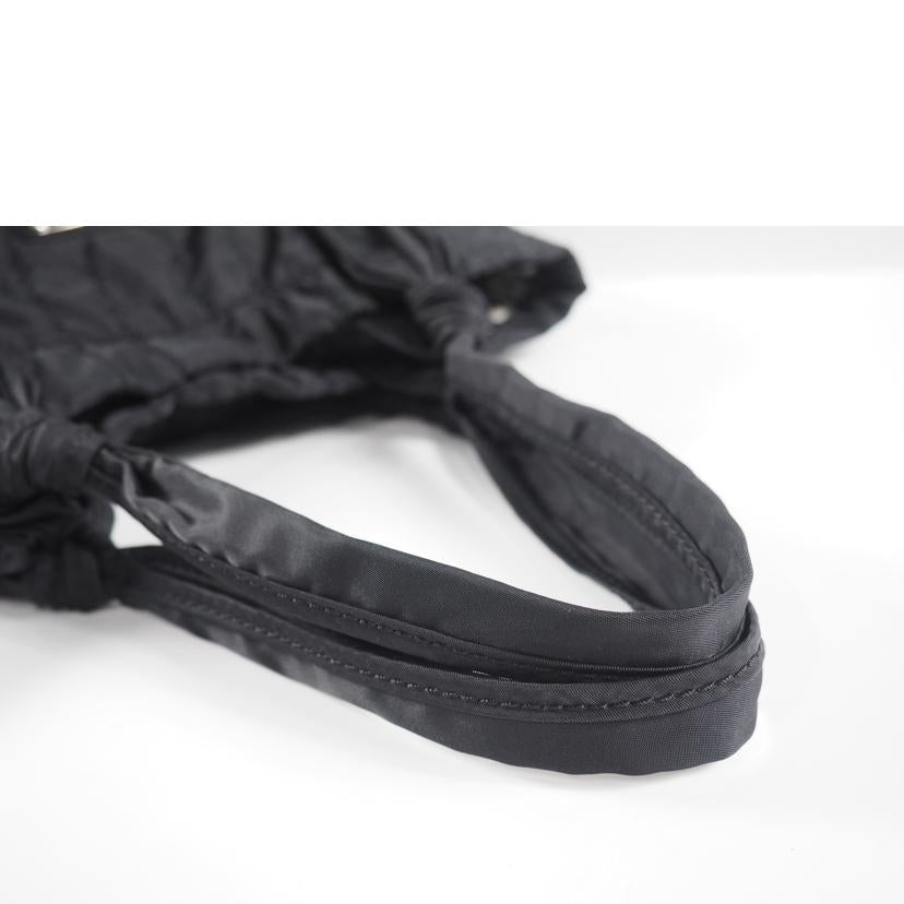 MARC　BY　MARC　JACOBS マークバイマークジェイコブス/ロゴキルティングトートバッグ//ABランク/79