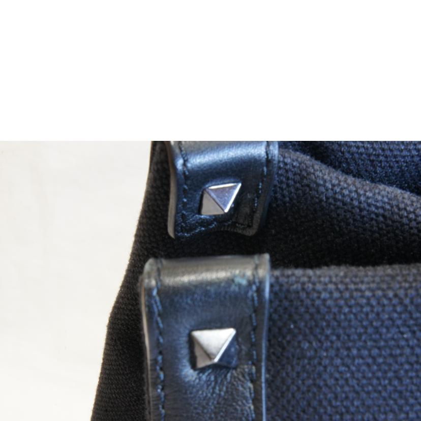 VALENTINO ヴァレンティノ/VLTNマルチロゴキャンバストートブラック/VY2B0A34GWU//ABランク/92