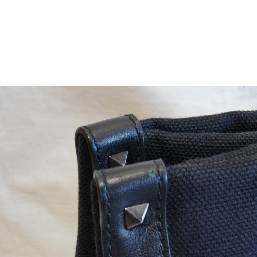 VALENTINO ヴァレンティノ/VLTNマルチロゴキャンバストートブラック/VY2B0A34GWU//ABランク/92