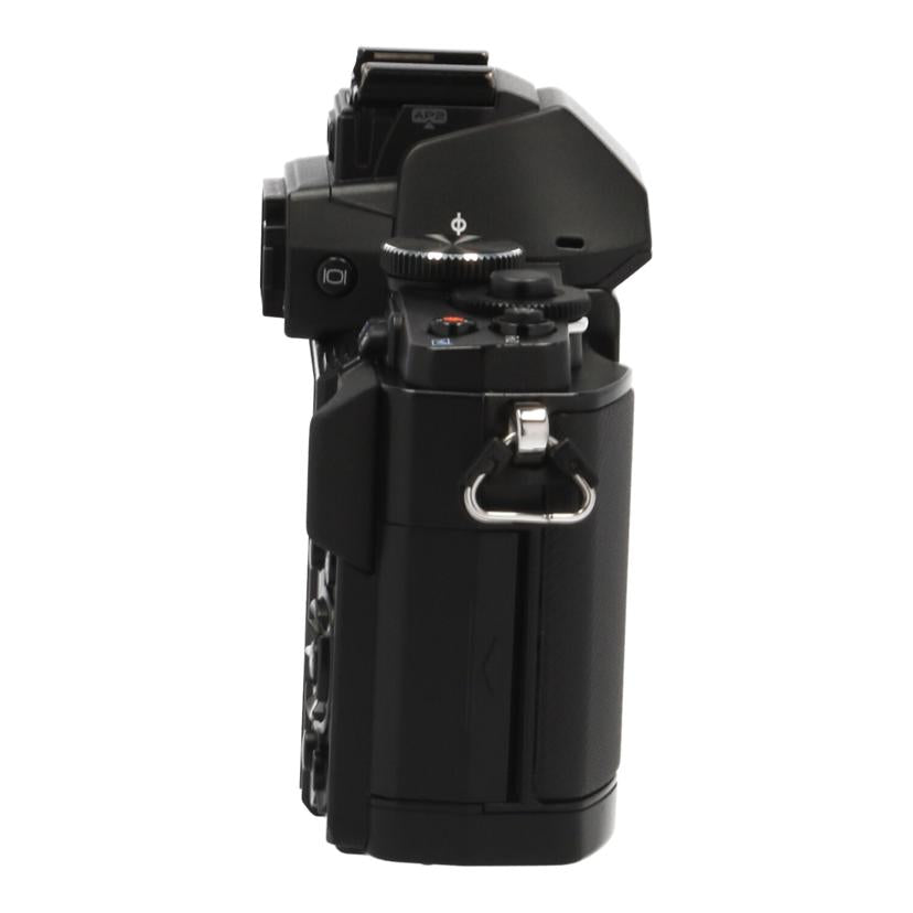 ＯＬＹＭＰＵＳ オリンパス/ミラーレス一眼ボディ/OM-D E-M5 ﾎﾞﾃﾞｨ//BEH527877/Bランク/71