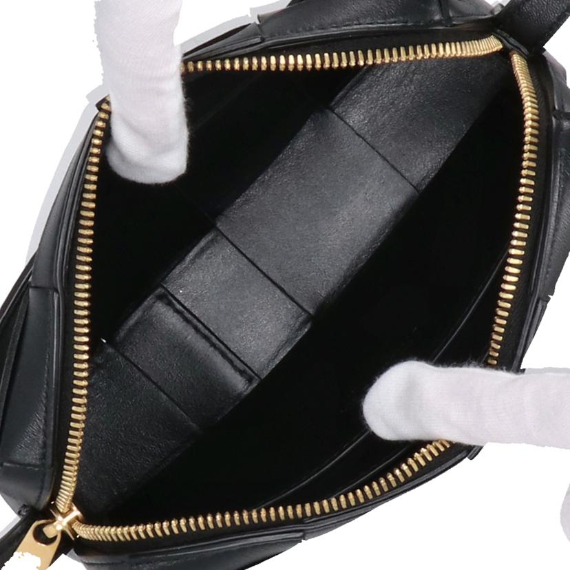 BOTTEGA　VENETA ボッテガヴェネタ/カセットミニショルダーバッグ/755031VCQ42560//Aランク/91