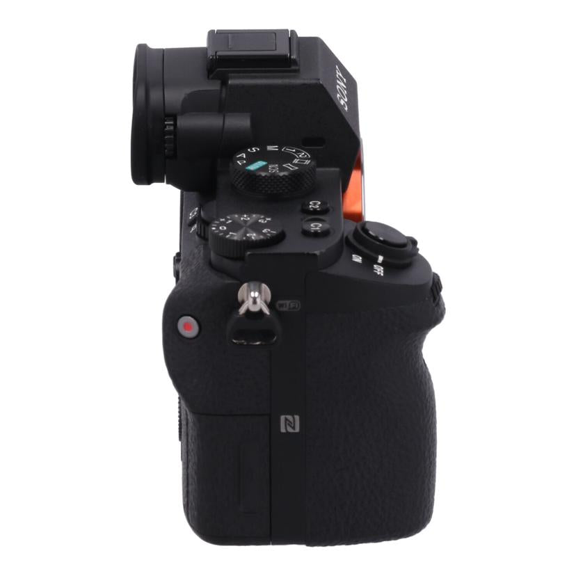 SONY　 ソニー　/ミラーレス一眼　ボディ／α7　II/ILCE-7M2 ﾎﾞﾃﾞｨ//3061618/Bランク/67