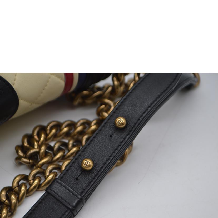 CHANEL シャネル/ボーイシャネルラムスキンチェーンショルダー／バイカラー/A67086//219*****/Aランク/89
