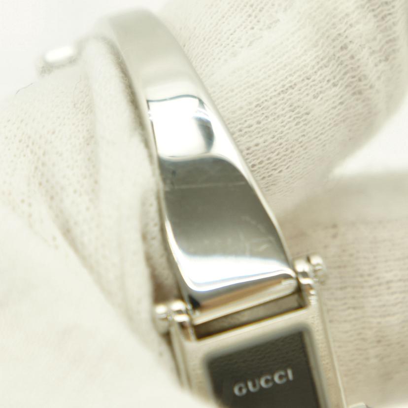 GUCCI グッチ/スクエアバングルウォッチ・ブラック×シルバー／クオーツ/1500L//049****/Aランク/09