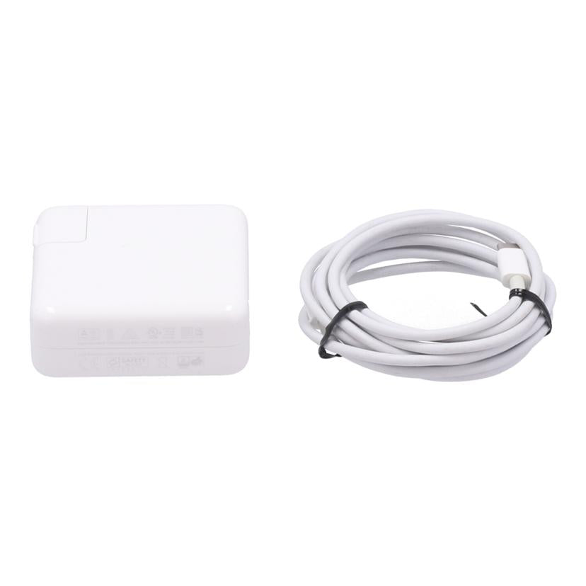 Apple　 アップル　/MacBook　Pro（15インチ，2018）/A1990//C02XH98GJG5L/Bランク/22