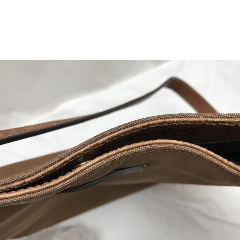 GUCCI グッチ/グッチシマナイロンGGレザーショルダーバッグ/248272//204***/Bランク/51
