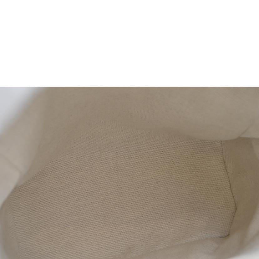 GUCCI グッチ/GGエンボスレザーデイバックパック／ブルー/658579//520***/SAランク/89