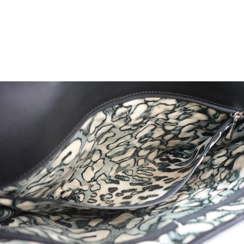 LONGCHAMP ロンシャン/型押しクラッチバッグ//Aランク/88