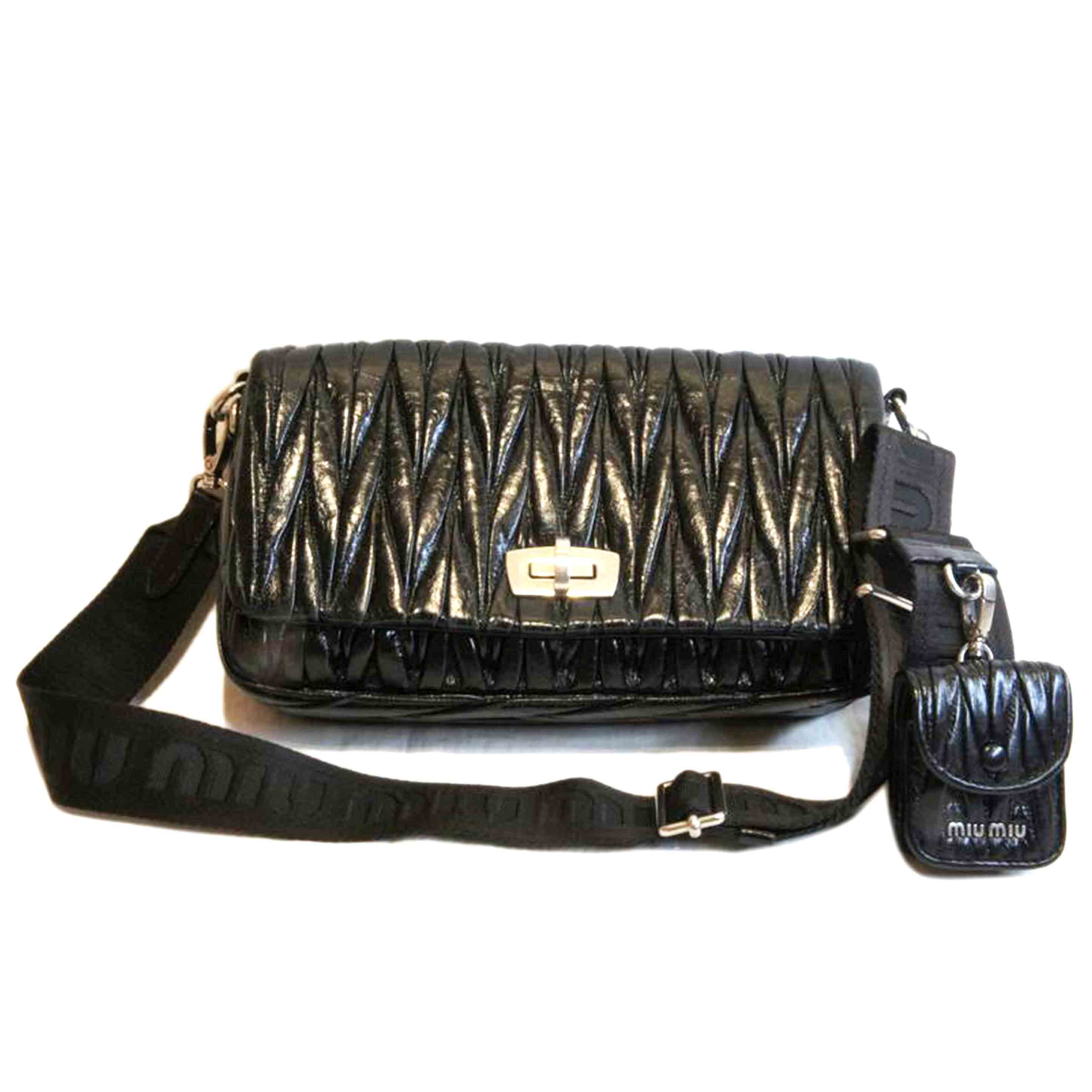 miu　miu ミュウミュウ/マテラッセショルダーブラック／ポーチ付/5BD208//Aランク/92