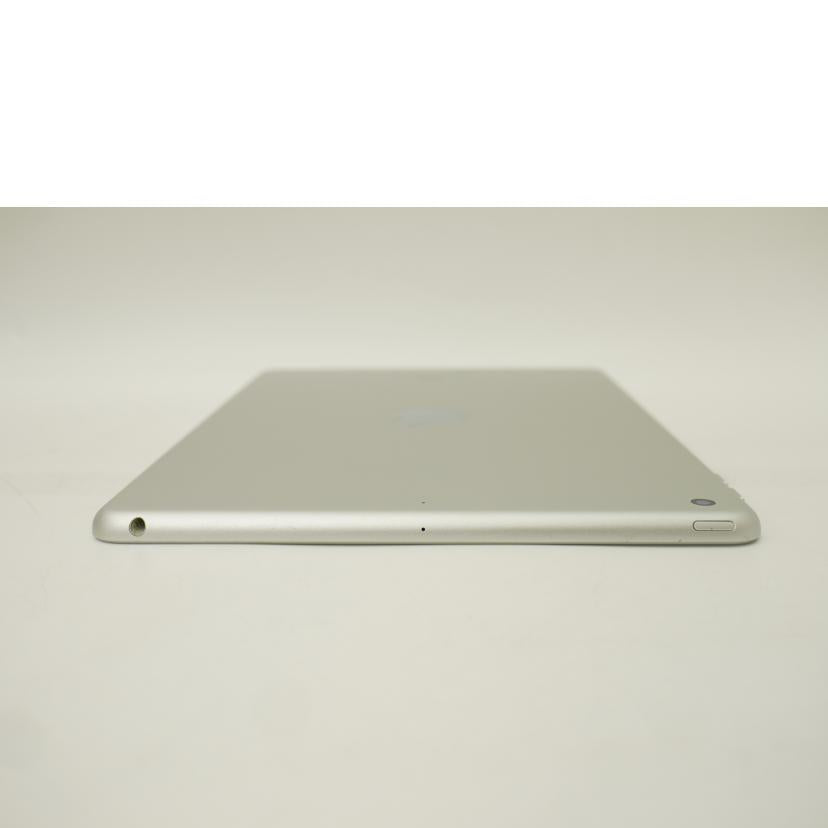 Apple アップル/iPad　第6世代　Wi－Fiモデル　32GB　シルバー/MR7G2J/A//DMPZ5GT8JF8K/Bランク/69