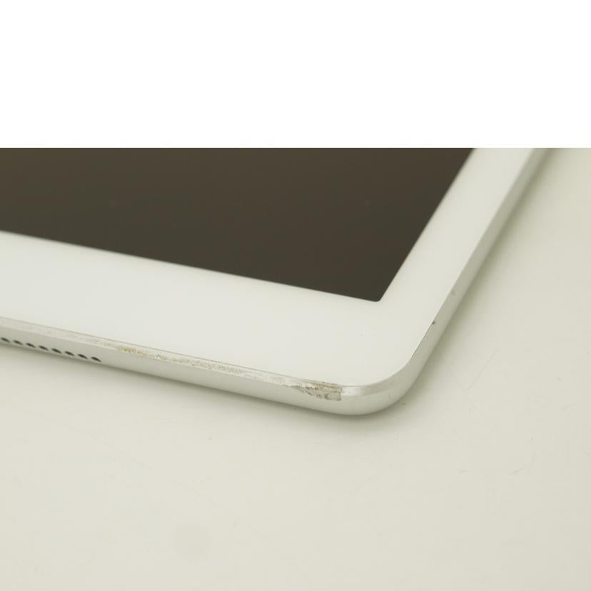 Apple アップル/iPad　第6世代　Wi－Fiモデル　32GB　シルバー/MR7G2J/A//DMPZ5GT8JF8K/Bランク/69