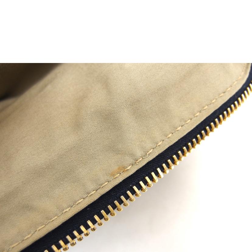 ｍｉｕ　ｍｉｕ ミュウミュウ ショルダーバッグ ブルー系/レザー２ＷＡＹトートバッグ／ハートチャーム//194/ABランク/04