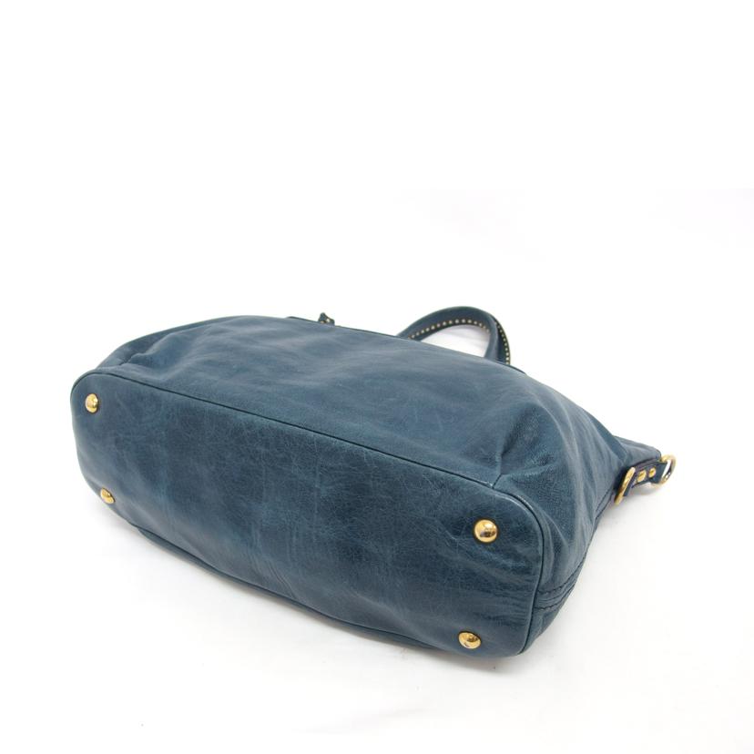 ｍｉｕ　ｍｉｕ ミュウミュウ ショルダーバッグ ブルー系/レザー２ＷＡＹトートバッグ／ハートチャーム//194/ABランク/04