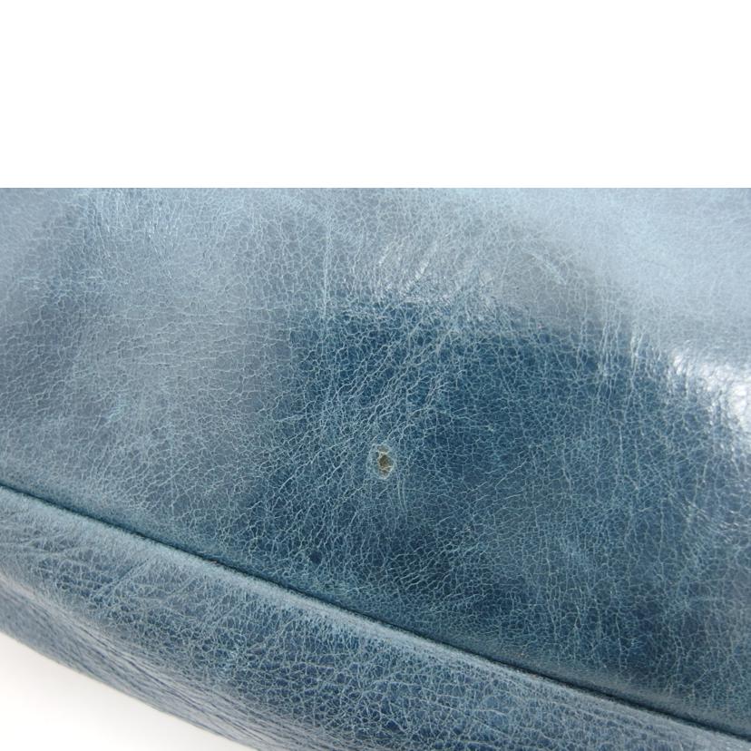 ｍｉｕ　ｍｉｕ ミュウミュウ ショルダーバッグ ブルー系/レザー２ＷＡＹトートバッグ／ハートチャーム//194/ABランク/04