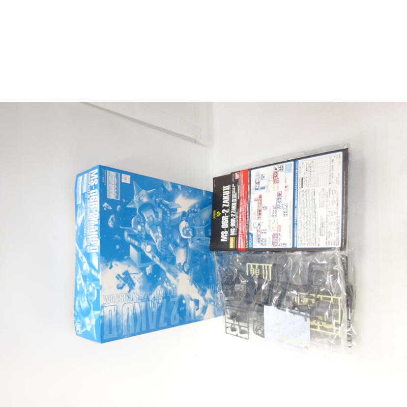 BANDAI バンダイ/MG／ロバート・ギリアム専用ザク2//ABランク/42