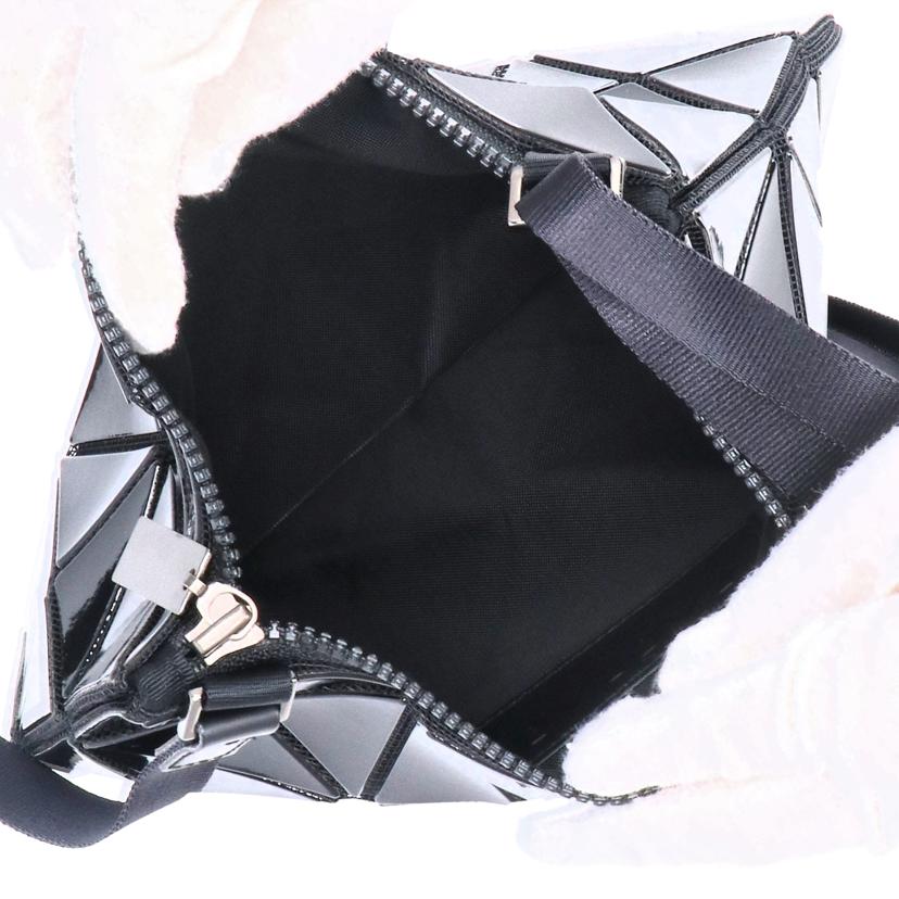 ISSEY　MIYAKE ｲｯｾｲﾐﾔｹ/BAOBAO斜め掛けショルダー//ABランク/81