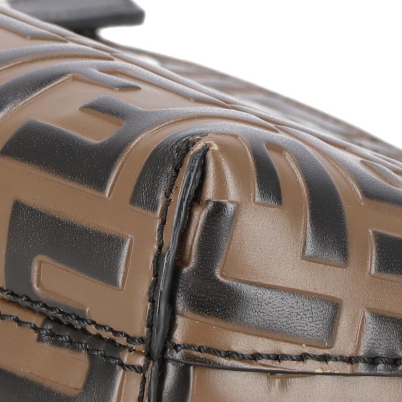FENDI フェンディ/ズッカ／クラッチバッグ/7N0092//189*****/Aランク/91