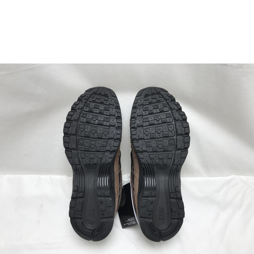 NIKE ナイキ/PREMIUM/IH0946-200//Aランク/51