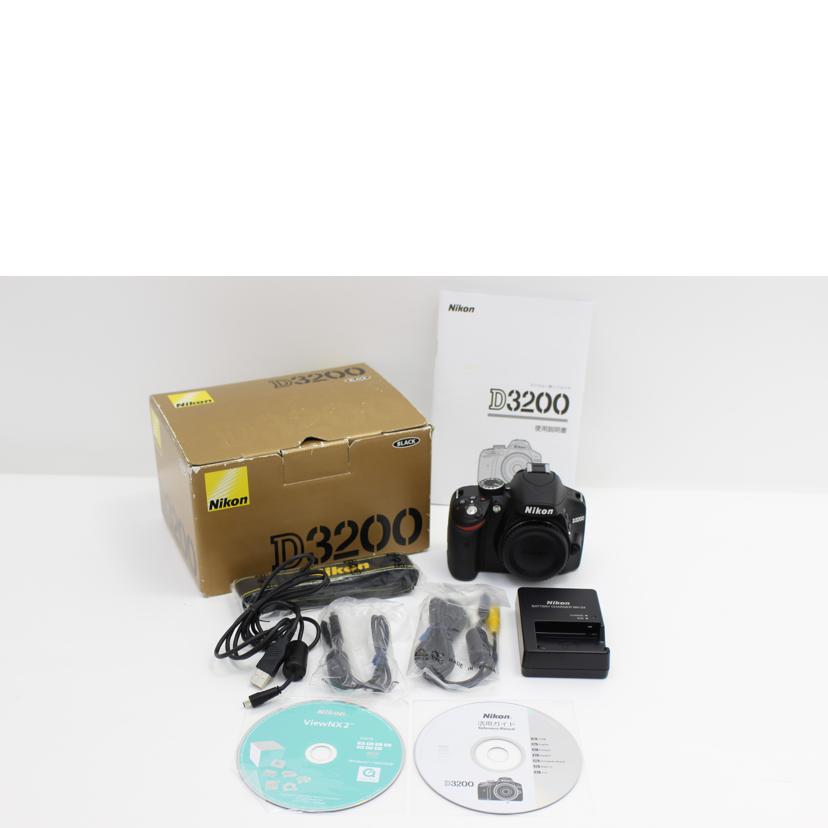 Nikon ニコン/デジタル一眼／D3200　ボディ　/D3200 ボディ //2020820/Aランク/75