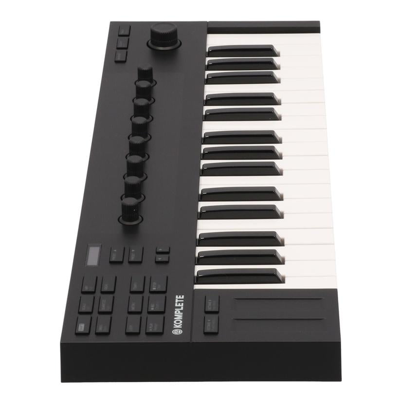 Native　Instruments ネイティブ・インストゥルメンツ　/MIDIキーボードコントローラー/KOMPLETE KONTROL M32//M3241502345739A/Aランク/82