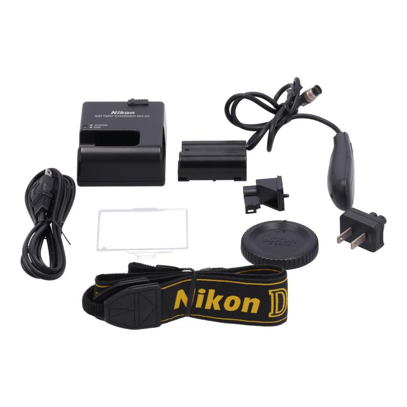 Nikon ニコン　/デジタル一眼　ボディ/D800 ﾎﾞﾃﾞｨ//2033922/Bランク/01