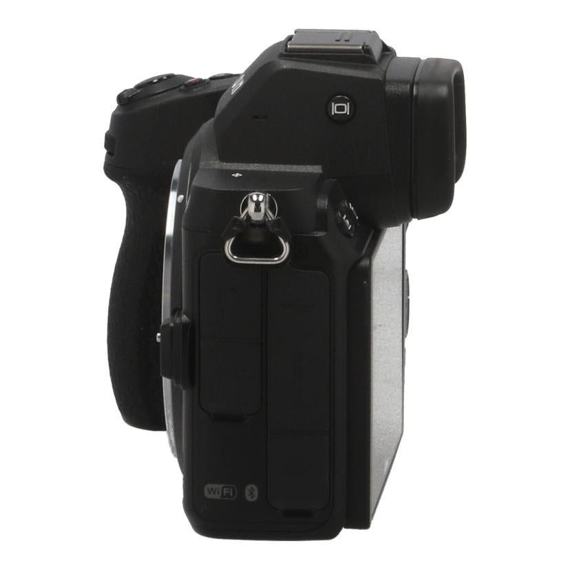 Nikon ニコン　/ミラーレス一眼　ボディ/Z5 ﾎﾞﾃﾞｨ//2030596/Bランク/01
