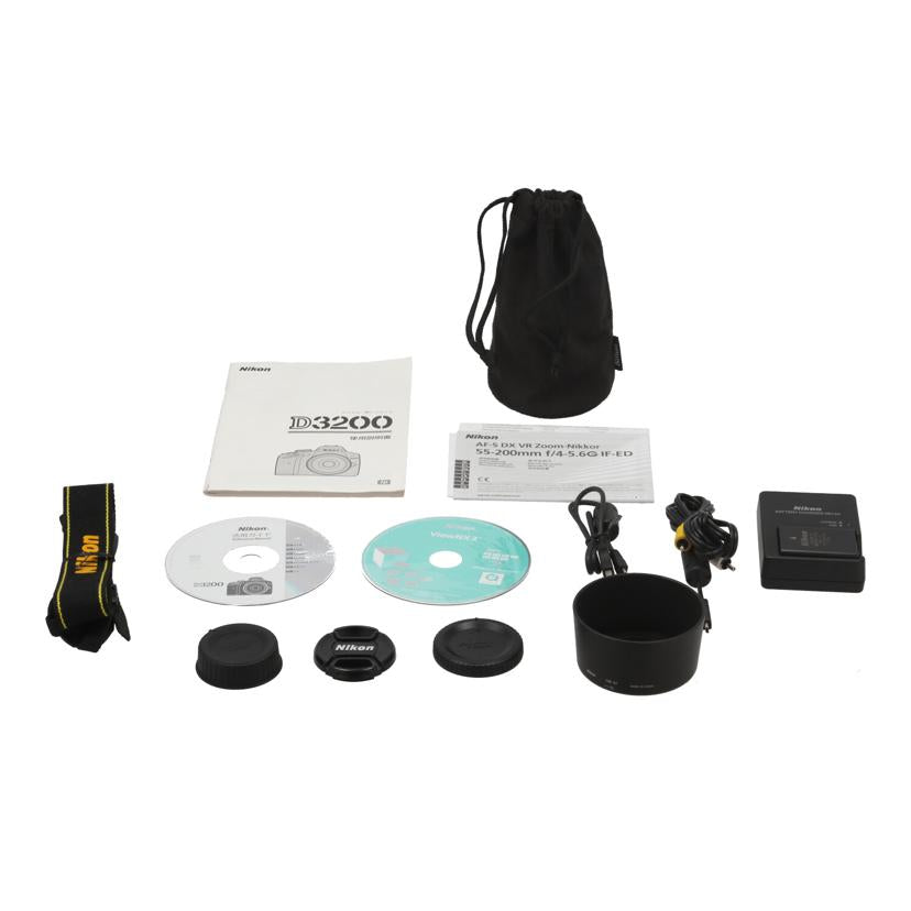 Nikon ニコン　/デジタル一眼　ダブルズームキット/D3200  ﾀﾞﾌﾞﾙｽﾞｰﾑｷｯﾄ//2173672/Bランク/82