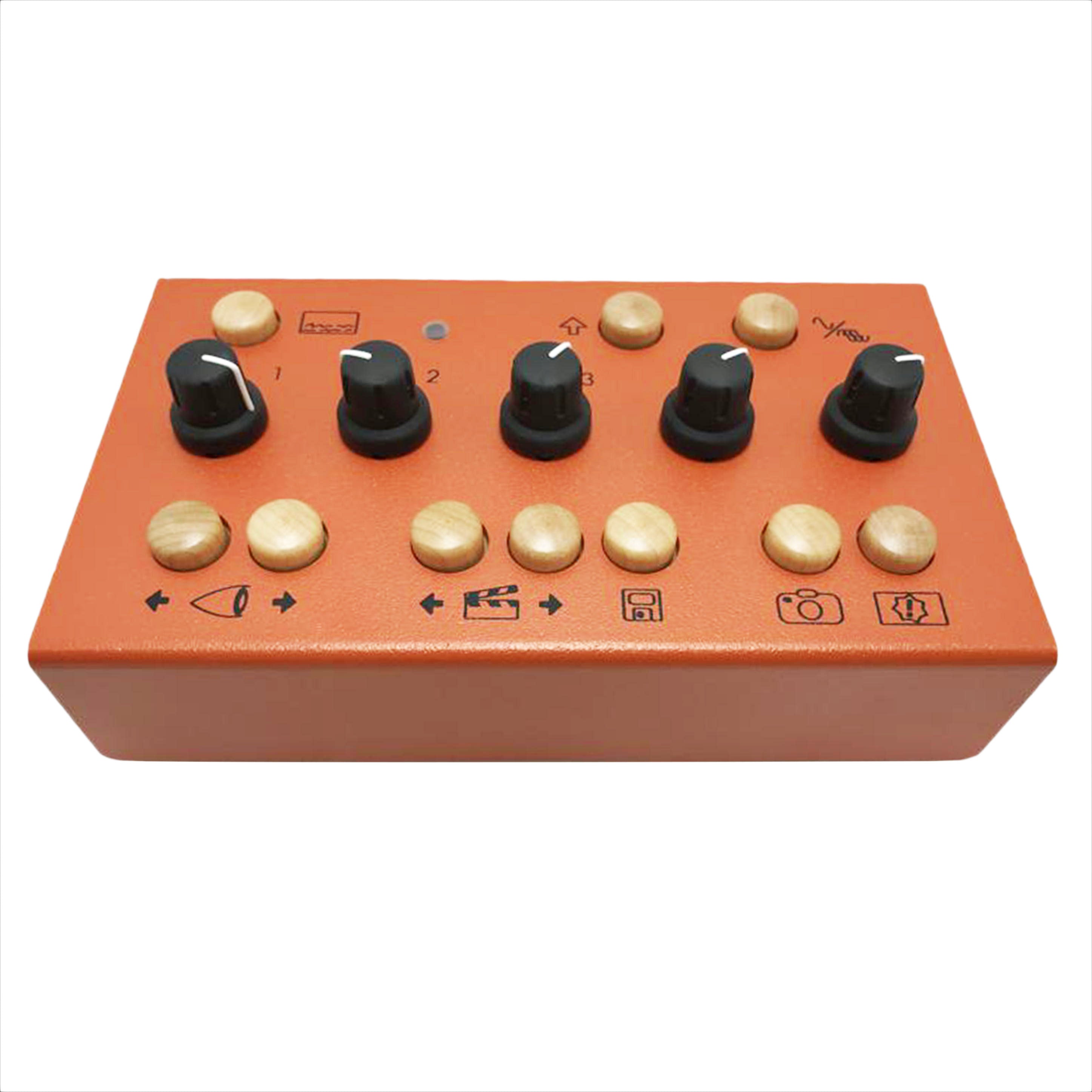 CRITTER&GUITARI クリッター&ギターリ/EYESY ビデオシンセサイザー/01538/オーディオ関連/Aランク/51【中古】