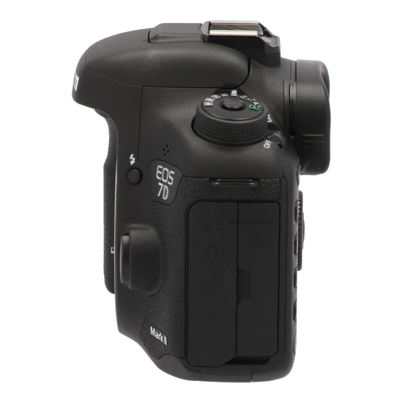 Canon キヤノン/デジタル一眼ボディ/EOS 7D MarkII//081022003907/Bランク/42
