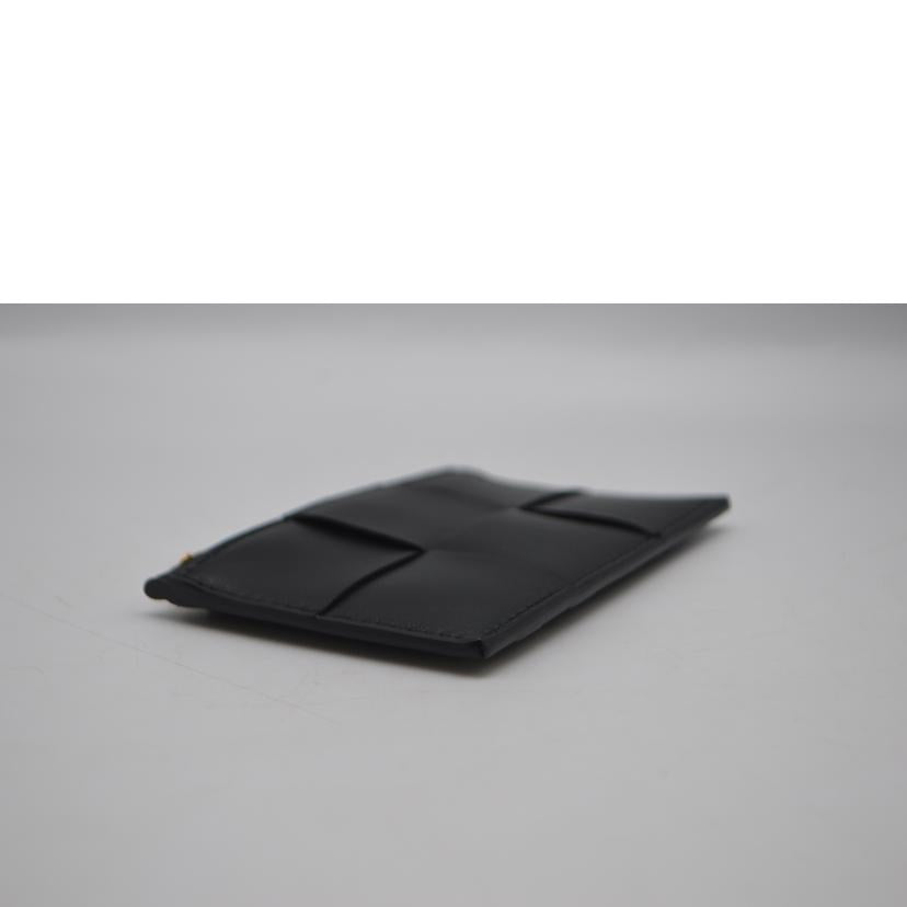 BOTTEGA　VENETA ボッテガヴェネタ/マキシイントレチャートカードケース／ノワール/815623//A00*******/Aランク/89