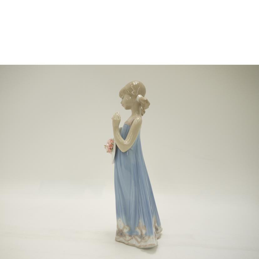 リヤドロ リヤドロ/リヤドロ　少女コートニイ　5648//SAランク/69