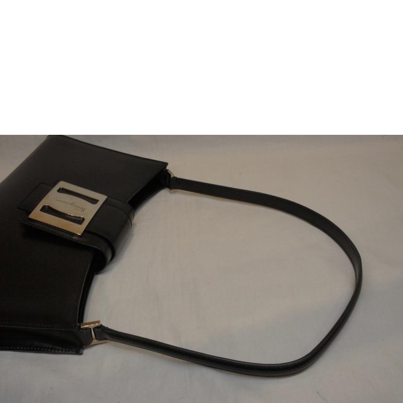 Ferragamo/バラリボン金具ブラックレザーワンショルダー//Aランク/92