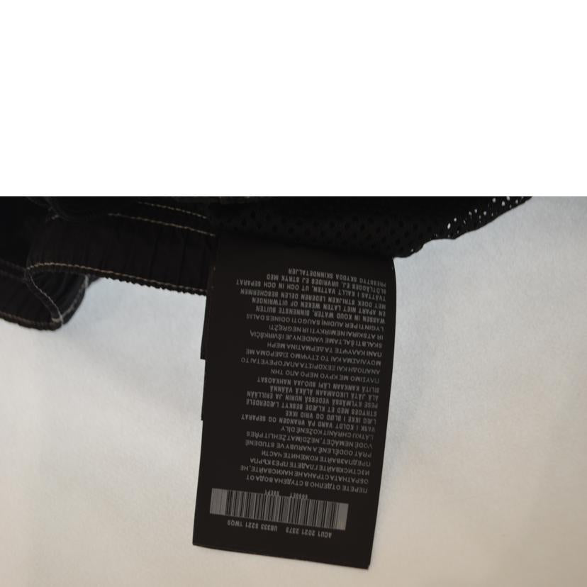 PRADA プラダ/Re－Nylon　トライアングルロゴショートパンツ／50/UB333_S221_1W09//ACU1 2021 2373/Aランク/89