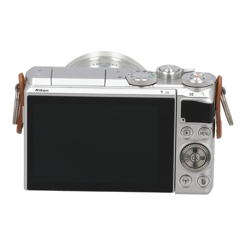 Nikon ニコン /ミラーレス一眼 ダブルレンズキット/Nikon 1 J5 ﾀﾞﾌﾞﾙﾚﾝｽﾞｷｯﾄ//23019216/Cランク/78
