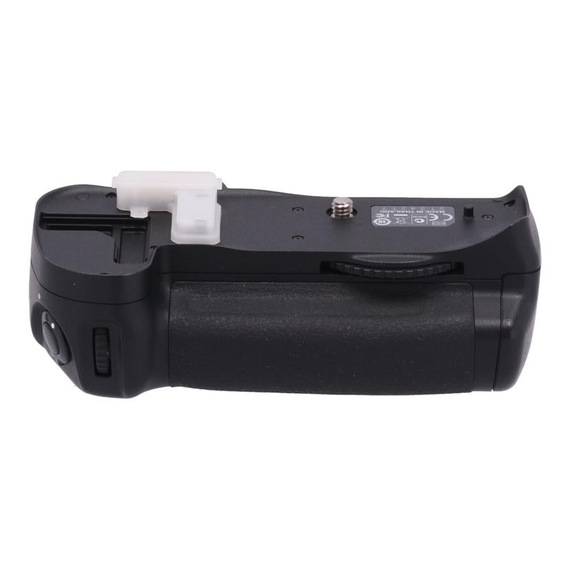 Nikon ニコン/マルチパワーバッテリーパック/MB-D10//2134217/Bランク/62