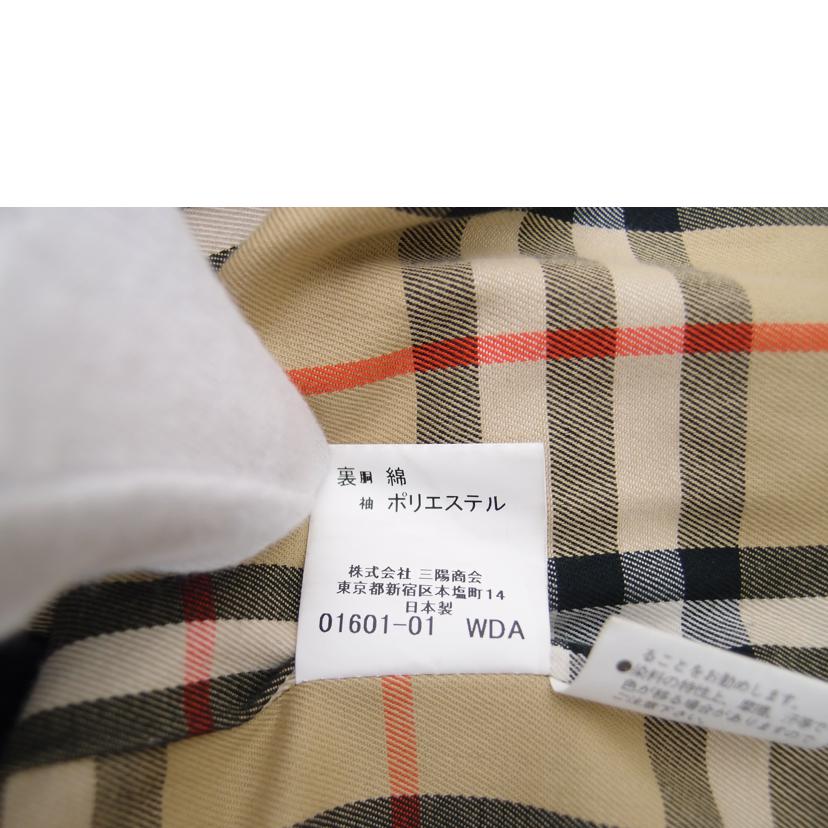 BURBERRY ステンカラーコート ダークグレー BURBERRYのステンカラーコート（ブラック系）を使った人気ファッション