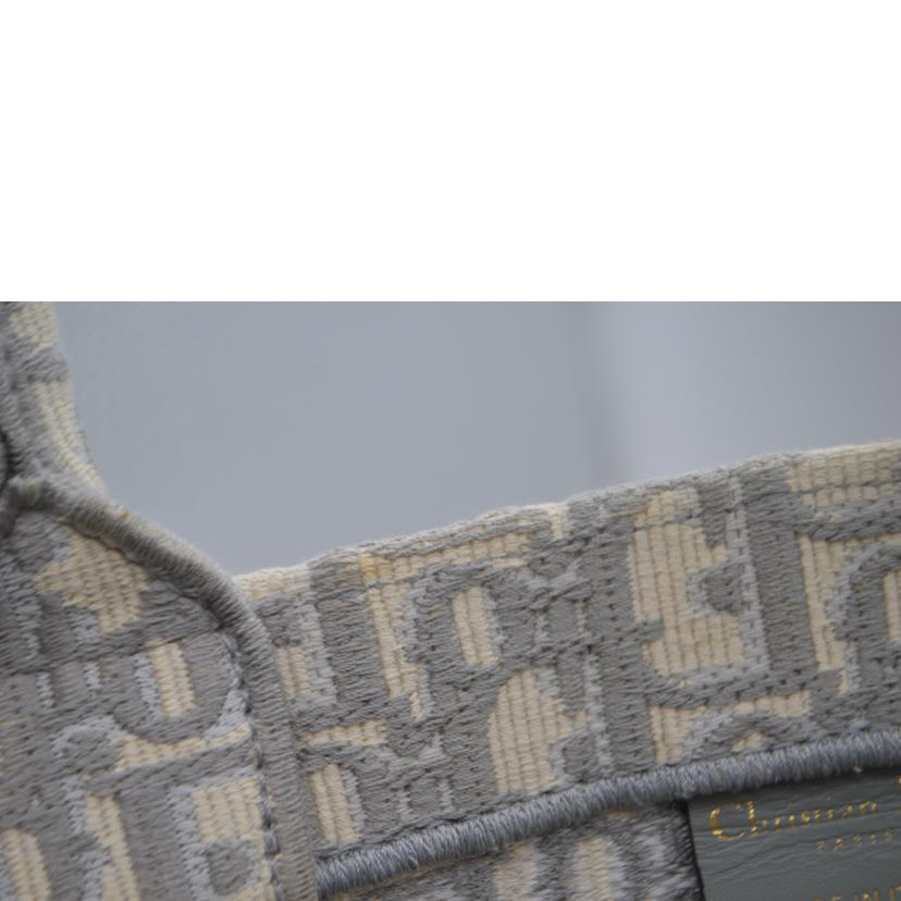 Christian　Dior クリスチャンディオール/ブックトートミディアム／オブリークエンブロイダリー/M1296ZRIW_M201//50-*******/ABランク/89
