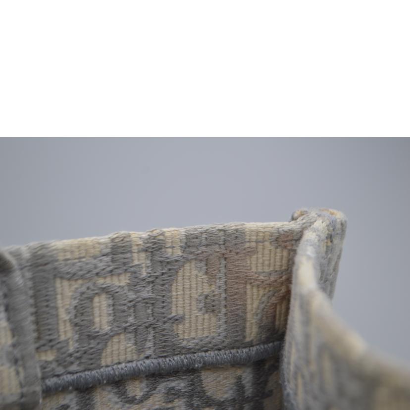 Christian　Dior クリスチャンディオール/ブックトートミディアム／オブリークエンブロイダリー/M1296ZRIW_M201//50-*******/ABランク/89