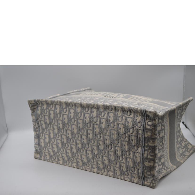 Christian　Dior クリスチャンディオール/ブックトートミディアム／オブリークエンブロイダリー/M1296ZRIW_M201//50-*******/ABランク/89