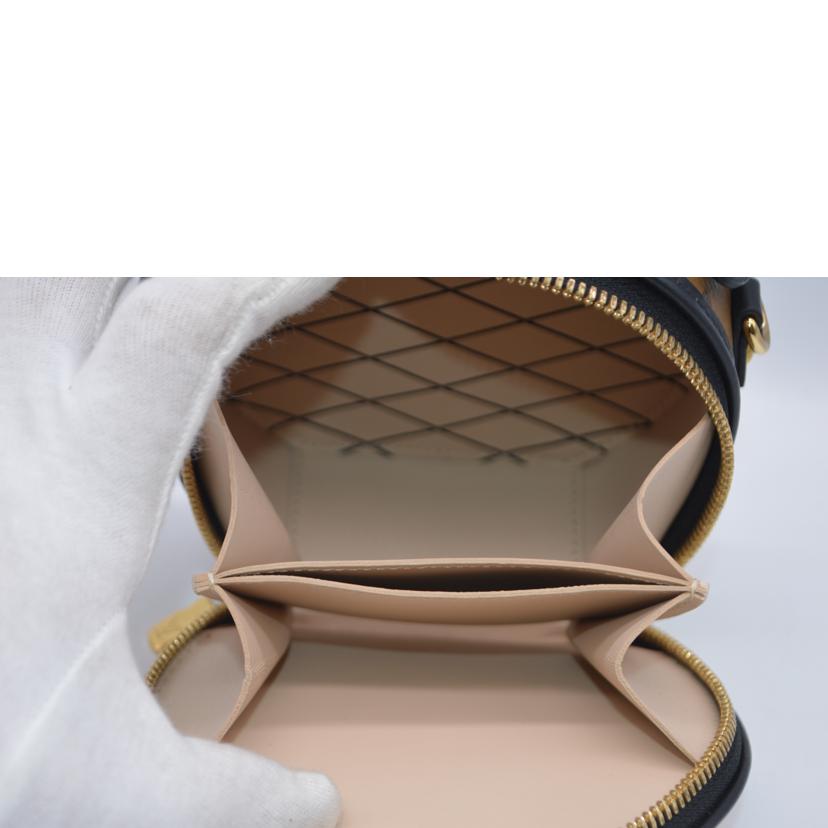 LOUIS VUITTON ルイヴィトン/ミニ・ボワット・シャポー/モノグラム・リバース /M68276//RFI****/SAランク/89
