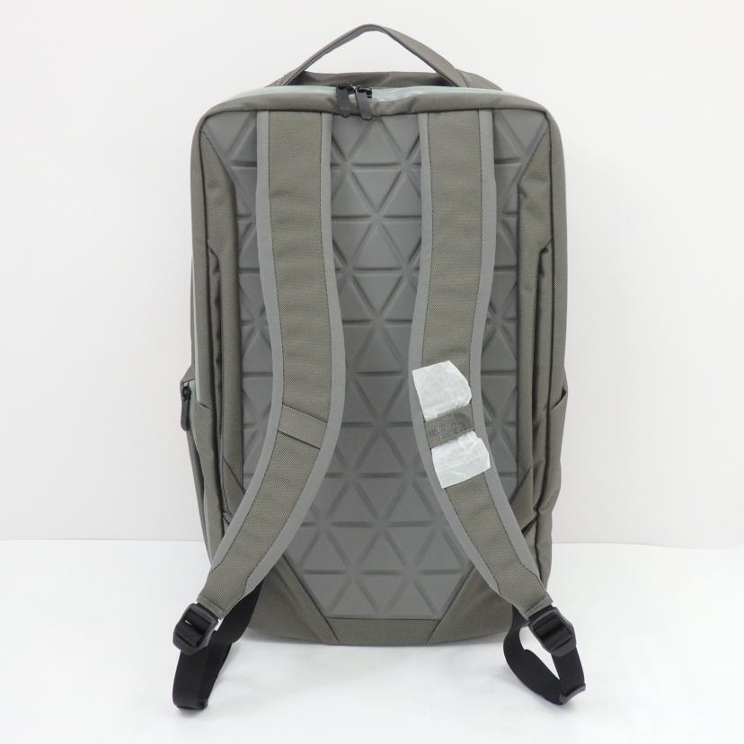 THE　NORTH　FACE/シャトルデイパック24L/NM82329//Sランク/77